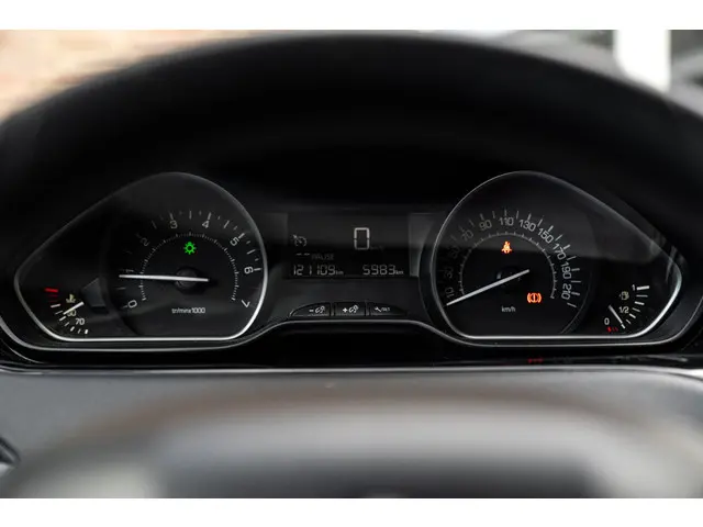 Peugeot 208 1.2 PureTech Active Trekhaak 2017 Benzine 27