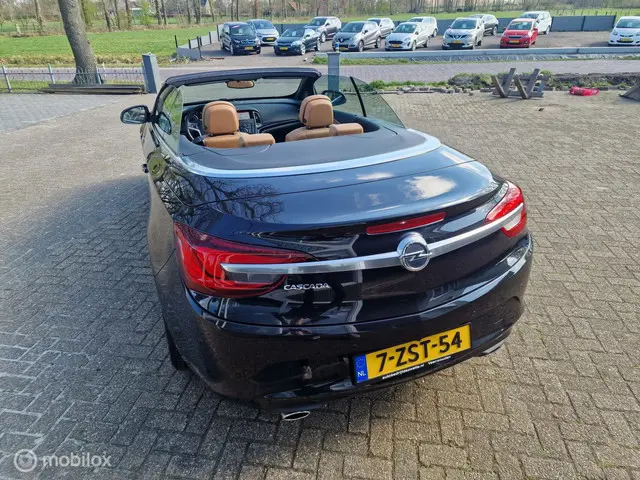Opel Cascada 1.4 Turbo ecoFLEX Cosmo 2015 Benzine 26