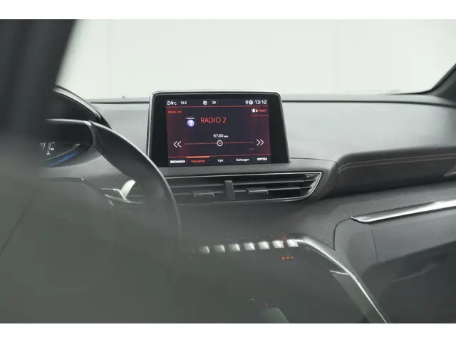 Peugeot 3008 1.6 PureTech 180 GT Line 2019 Benzine 61