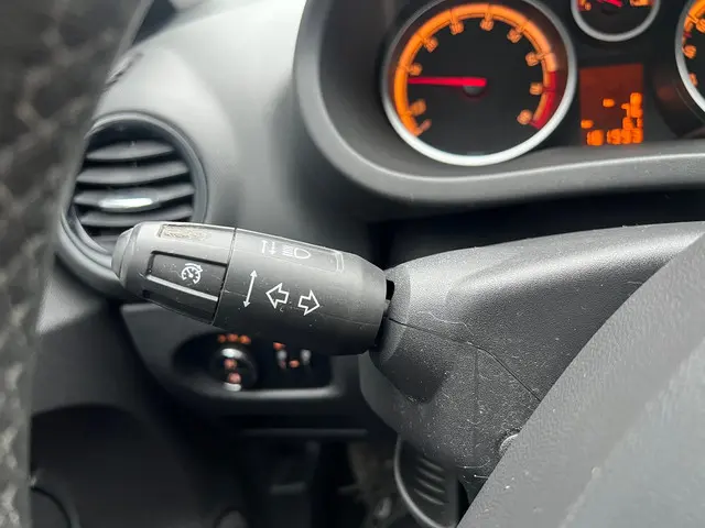 Opel Corsa 1.2-16V Rhythm Airco. PDC 2013 Benzine 5