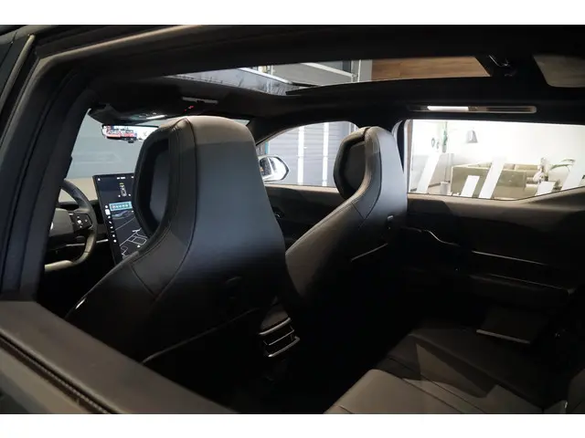 Fisker Ocean Extreme 113kWh 2024 Elektrisch 37