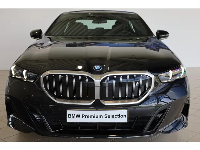 BMW i5 eDrive40 2025 Elektrisch 4