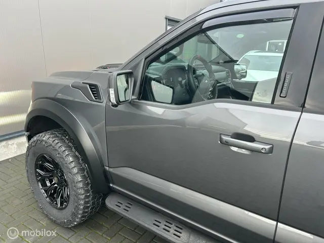 Ford F-150 USA Raptor R 2023 Benzine 40