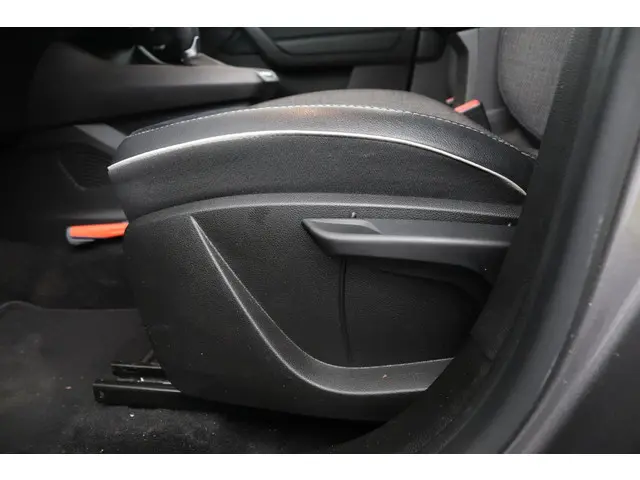 Renault Captur 1.3 TCe 140 Intens 2022 Benzine 29