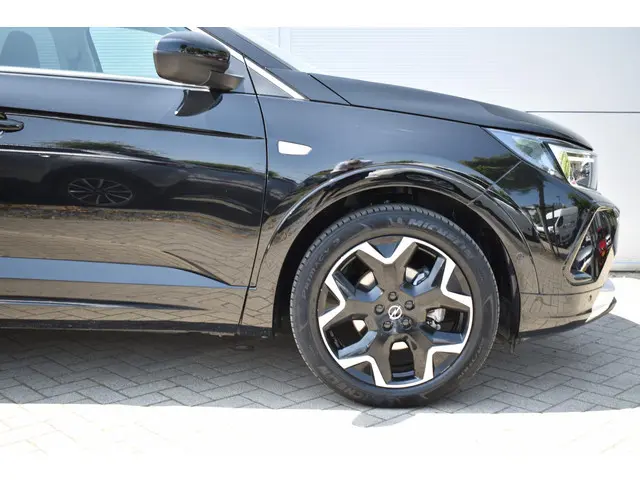 Opel Grandland 1.2 Turbo Ultimate 2024 Benzine 13
