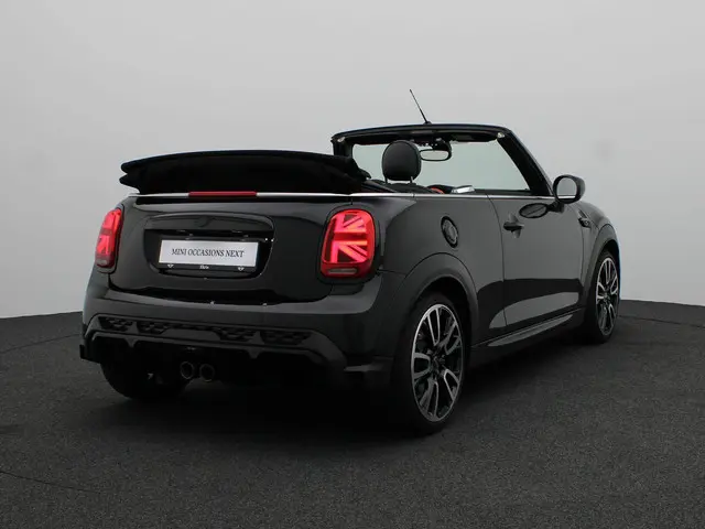 MINI Cooper S Cabrio 2