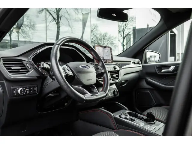 Ford Kuga 2.5 PHEV ST-Line 2022 Hybride Benzine 6