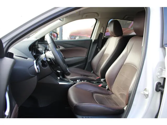 Mazda CX-3 2.0 SkyActiv-G 120 GT-Luxury 2018 Benzine 12