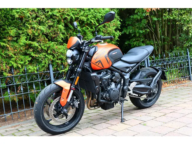 Triumph Trident 660 ABS MIVV EXHAUST 2023 Benzine 2