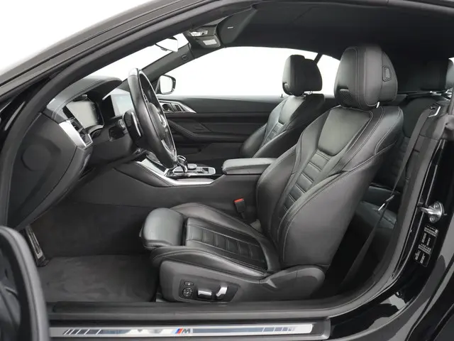BMW 4 Serie Cabrio 420i High Executive 2021 Benzine 17