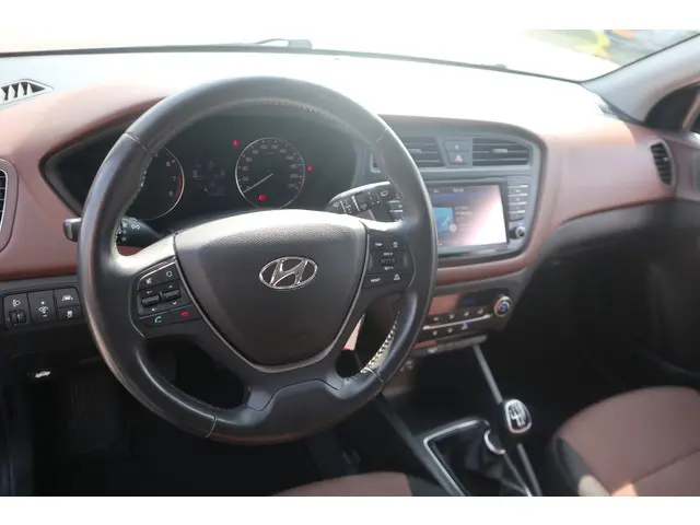 Hyundai i20 1.0 T-GDI Comfort 2018 Benzine 3