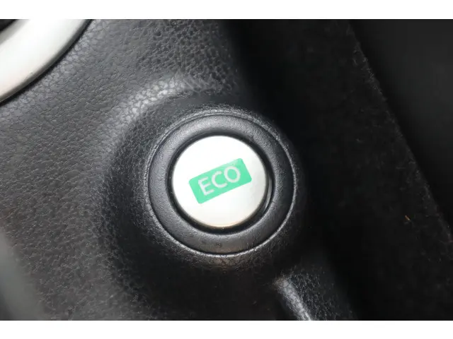 Nissan Note 1.2 DIG-S Tekna 2014 Benzine 32