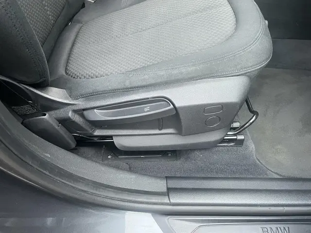BMW X1 sDrive16d Executive 2017 Diesel 13