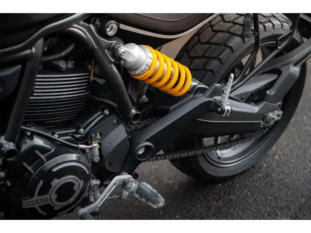 Ducati Scrambler 1100 Sport Pro 2022 Benzine 16