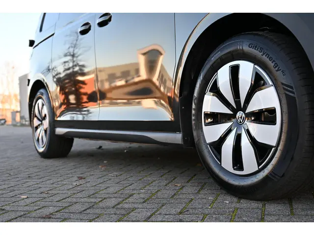Volkswagen ID. Buzz Cargo 79 kWh 2025 Elektrisch 6