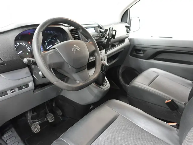 Citroën Jumpy 95pk L2 2019 Diesel 2