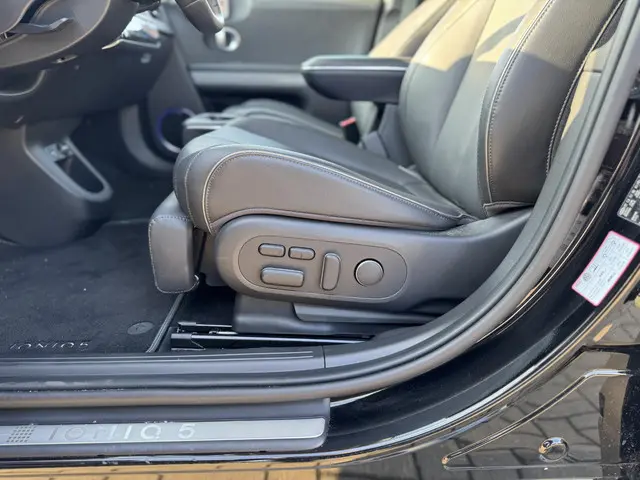 Hyundai IONIQ 5 Lounge AWD 77.4 kWh 2023 Elektrisch 25