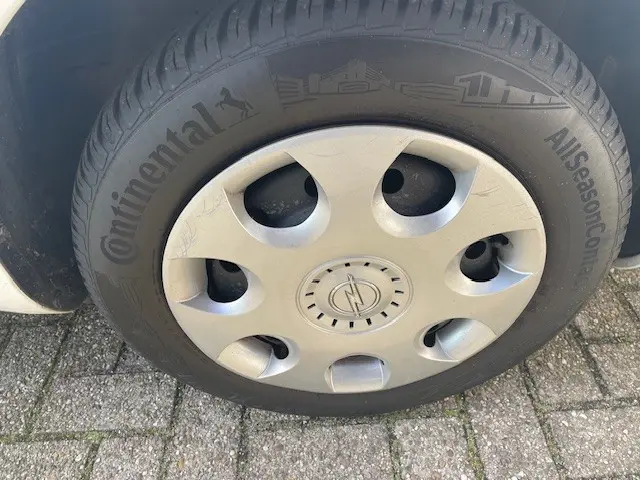 Opel Agila 1.0 Selection 2010 Benzine 16