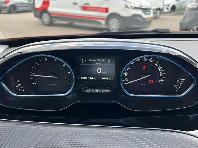 Peugeot 2008 1.2 PureTech Allure 2019 Benzine 11