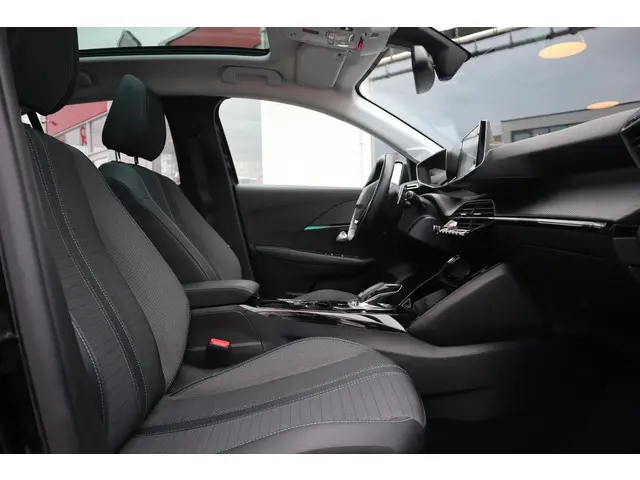 Peugeot 208 1.2 PURETECH ALLURE-PACK SKY 2020 Benzine 18