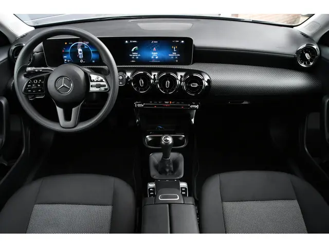 Mercedes-Benz A-Klasse 160 Advantage 2018 Benzine 16