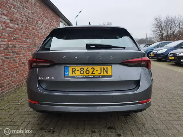 Škoda Octavia Combi 1.0 TSI Business Edition 2022 Benzine 8