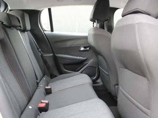 Peugeot 208 1.2 PureTech 75 Style 2025 Benzine 11