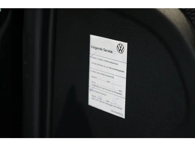 Volkswagen up! 1.0 BMT take up! 2020 Benzine 18