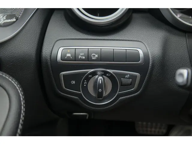 Mercedes-Benz C-Klasse C200 AMG 184pk 2017 Benzine 22