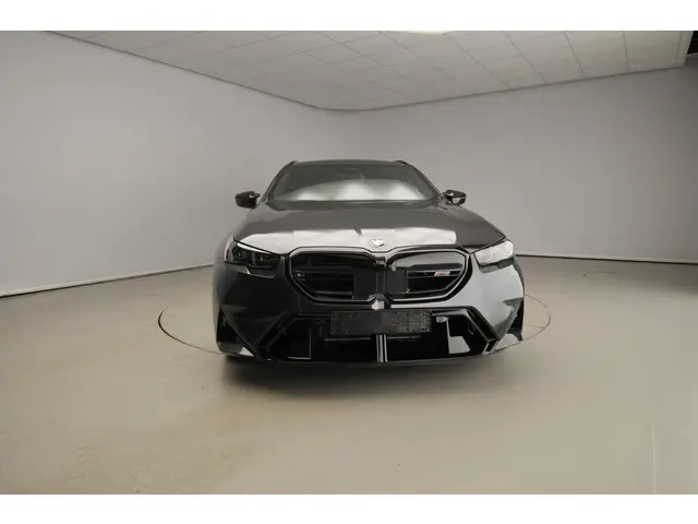 BMW M5 Touring 2026 Hybride Benzine 5