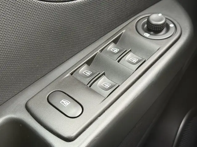 Renault Captur 0.9 TCe Expression 2015 Benzine 26