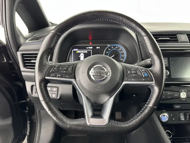 Nissan Leaf 2.ZERO EDITION 40 kWh 2018 Elektrisch 17
