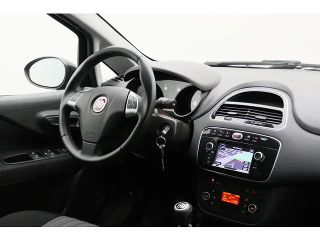 Fiat Punto Evo 0.9 TwinAir Sempre 2017 Benzine 24
