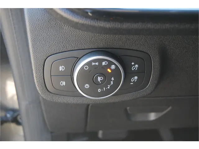 Ford Fiesta 1.0 EcoBoost 100pk ST-Line 5dr 2018 Benzine 12