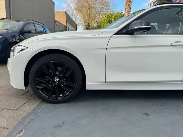 BMW 3 Serie Touring 318i AIRCO 2018 Benzine 6