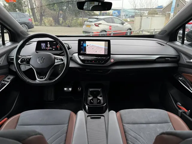 Volkswagen ID.4 First 77 kWh 2020 Elektrisch 17