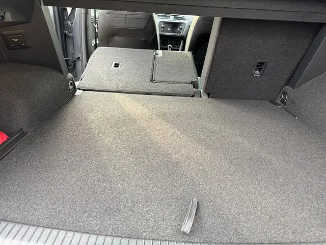 Volkswagen Tiguan 1.5 TSI R-Line 2021 Benzine 42