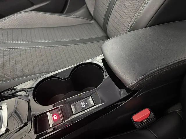 Peugeot 208 1.2 PureTech Allure 2020 Benzine 26