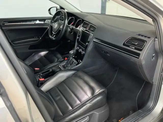 Volkswagen Golf 1.4 TSI ACT Highline 2013 Benzine 21