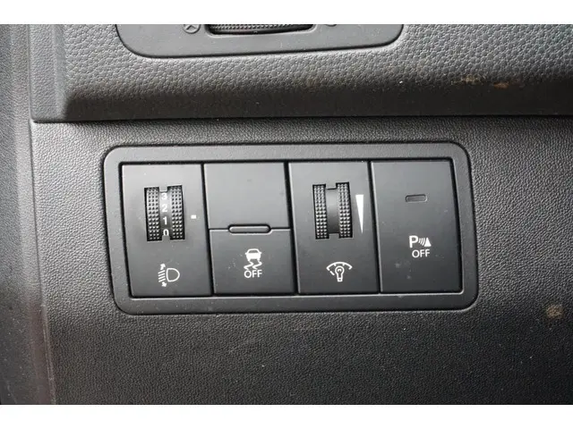 Kia Venga 1.6 CVVT AUTOMAAT PANO 2015 Benzine 16