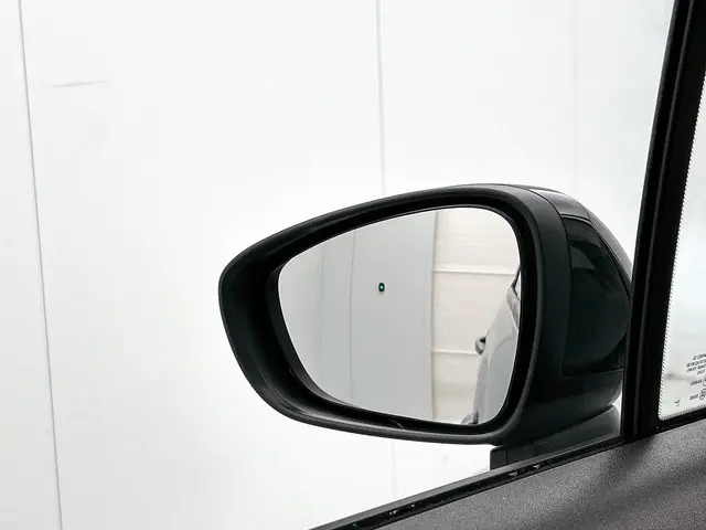 Opel Crossland 1.2 Turbo Elegance 2024 Benzine 26