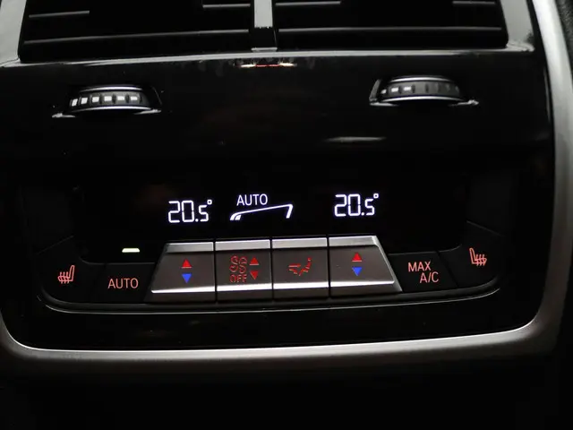 BMW X6 M Competition 2022 Benzine 31