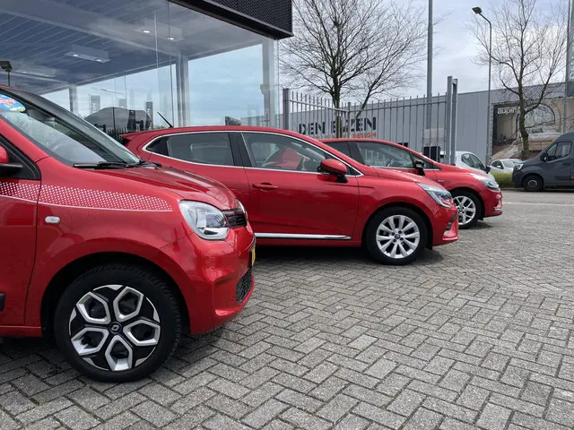 Renault Clio TCe 90 Limited 2019 Benzine 32