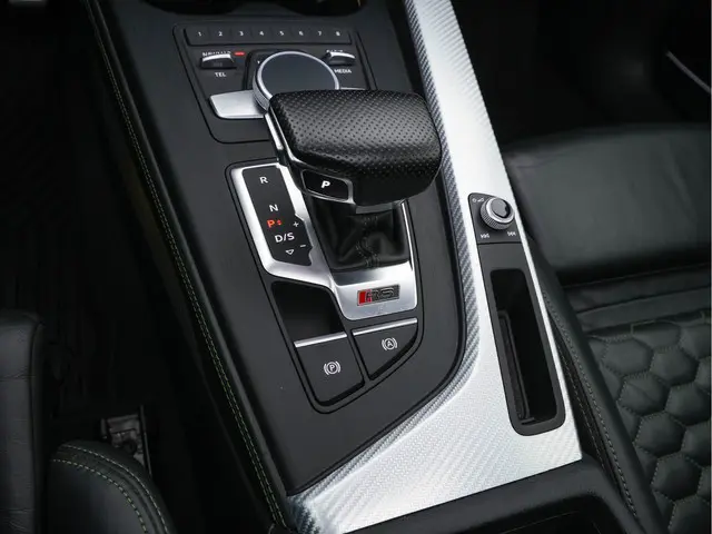 Audi RS4 2.9 TFSI quattro 2018 Benzine 12