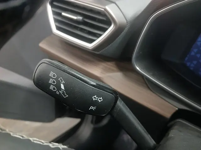 SEAT Leon 1.5 TSI FR SCHADEAUTO!! 2020 Benzine 18