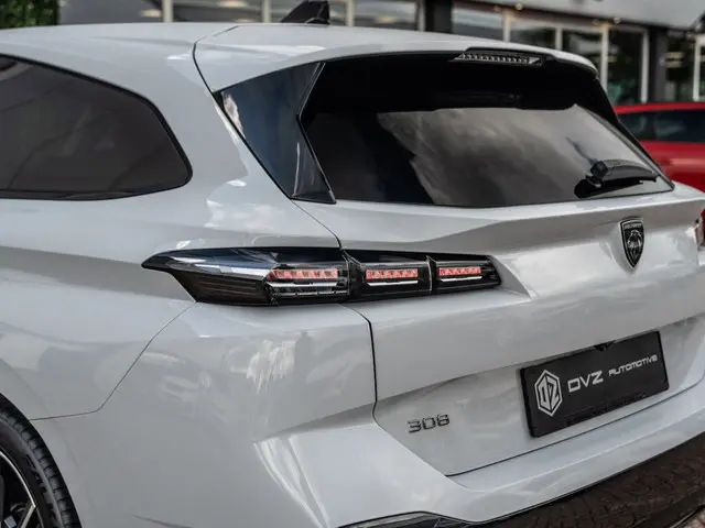 Peugeot 308 YHZT-D21700 2024 Diesel 11