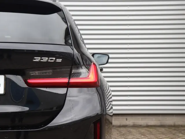 BMW 3 Serie Touring 330e 2024 Hybride Benzine 40