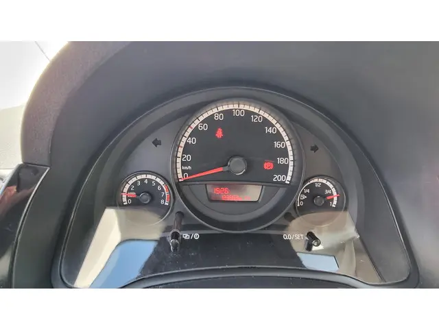 Volkswagen up! 1.0 move up! 2013 Benzine 15