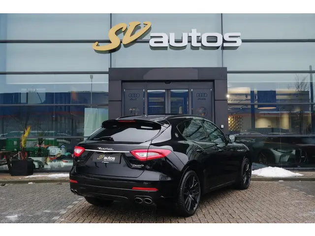 Maserati Levante 2