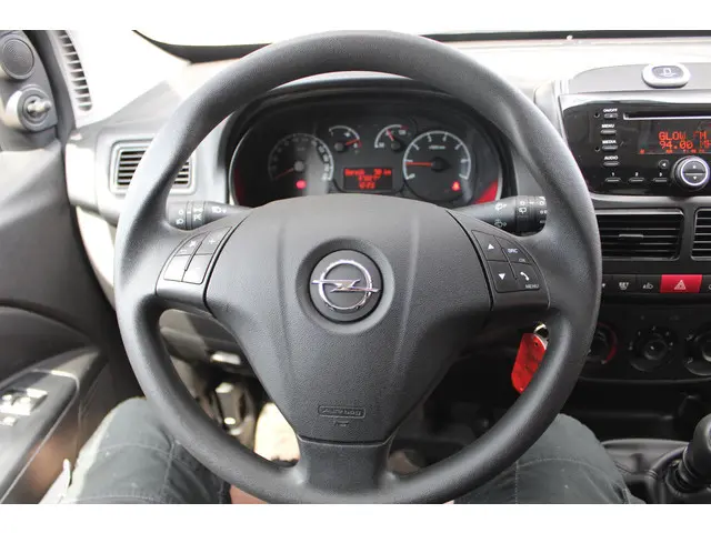 Opel Combo 1.4 L1H1 ecoFLEX 2015 Benzine 18